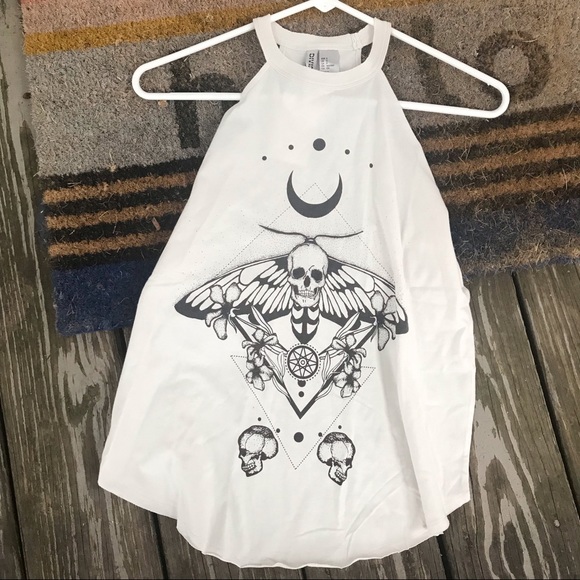 H&M Tops - Cute rocker muscle tank